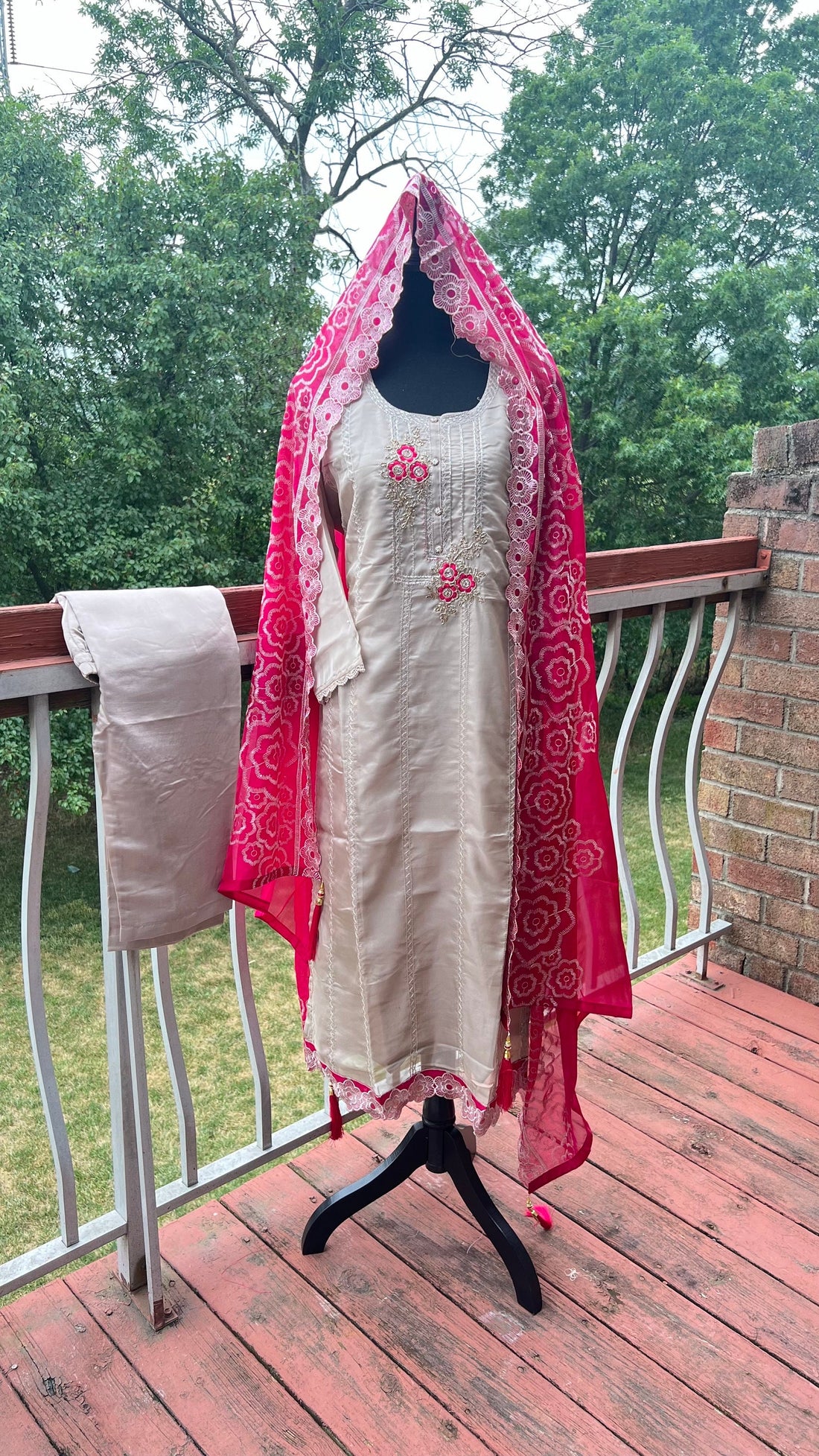 organza dress/Deshi dress/party deshi dress/Bangladeshi dress/indian dress/ready dress/Causal dress/salwar suits/Gift dress