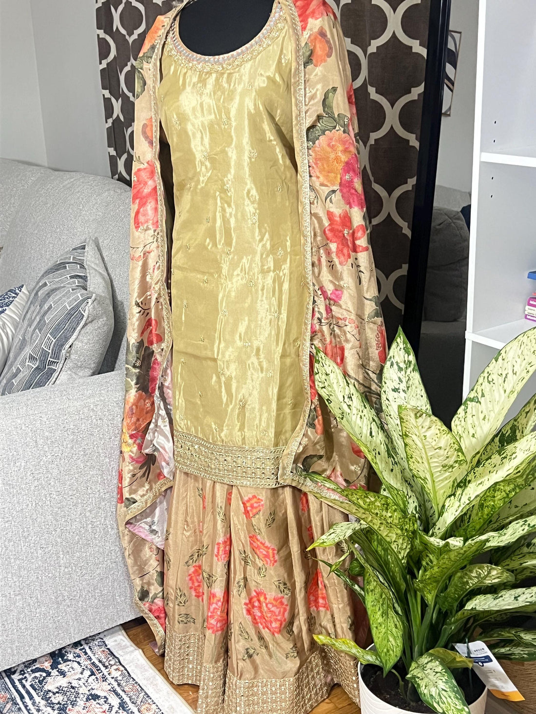 Embroidered Plazzo And Dupatta - Casual Outfit- Indian Dress - Pakistani Dress - Designer Beautiful Premium Silk Suit